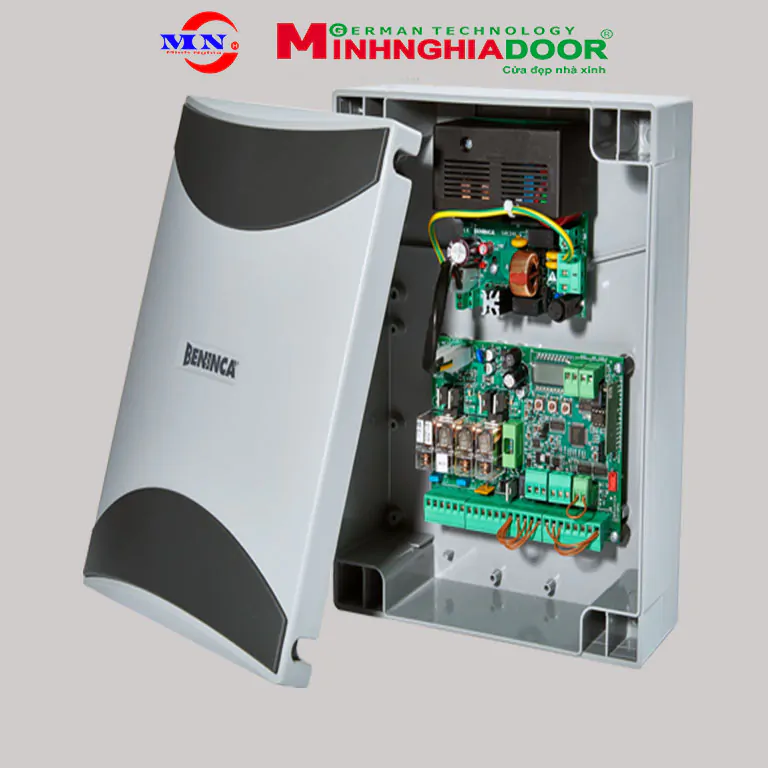 bo-dieu-khien-cua-cong-tu-xa-beninca