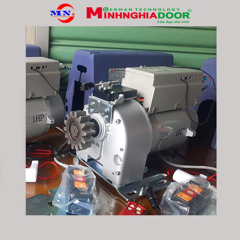 Motor cổng lùa yh 1hp tại Hà Nội 2 motor cong lua yh 1hp tai ha noi