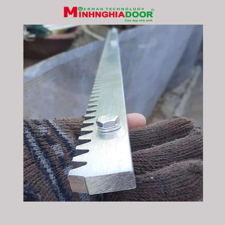 Thanh răng cổng trượt Thanh răng cổng trượt