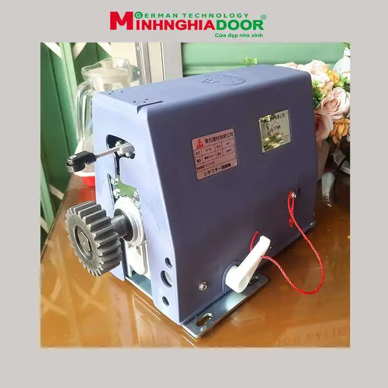 Motor cổng Quy Nhơn Bình Định 1 motor yh 1hp đài loan ở quy nhơn