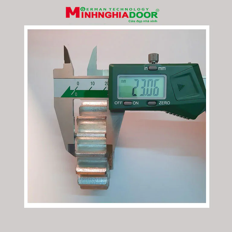 Bánh răng cửa lùa 3 bánh răng cửa lùa