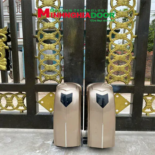 Motor cổng bánh lăn